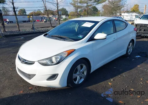 2013 Hyundai Elantra Gls from USA, damaged, VIN 5NPDH4AE4DH320023